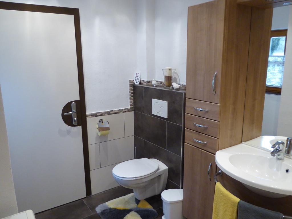 Ferienwohnung Kasbacher บรุค อันแดร์ โกรสส์กลอคเนอร์ชตราสเซอ ภายนอก รูปภาพ