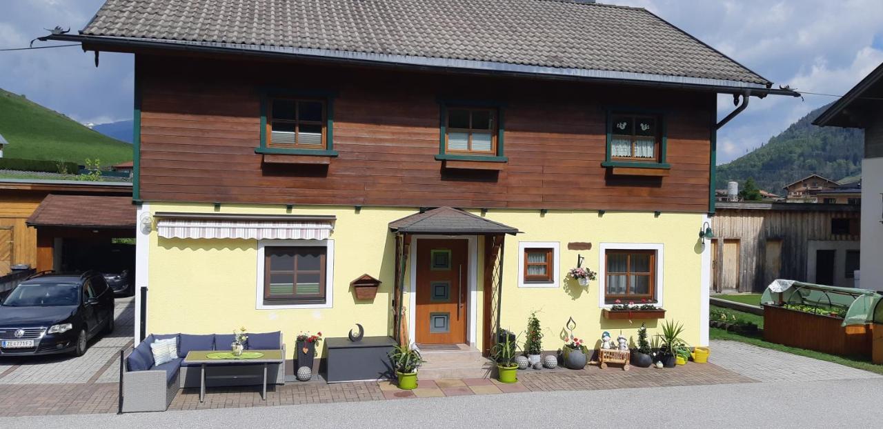 Ferienwohnung Kasbacher บรุค อันแดร์ โกรสส์กลอคเนอร์ชตราสเซอ ภายนอก รูปภาพ